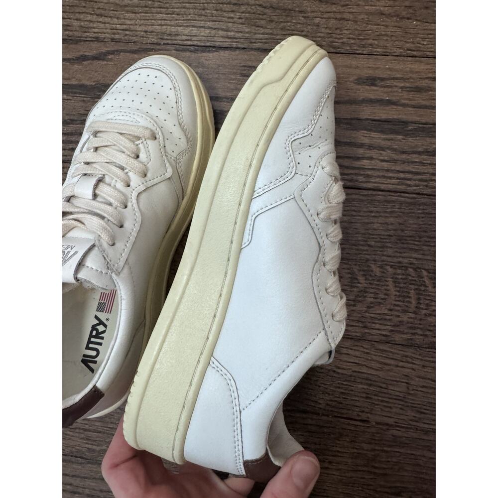 Autry Medalist Low Sneaker White Women's Sz 38 US Sz 8 $290 MSRP - Picture 13 of 16